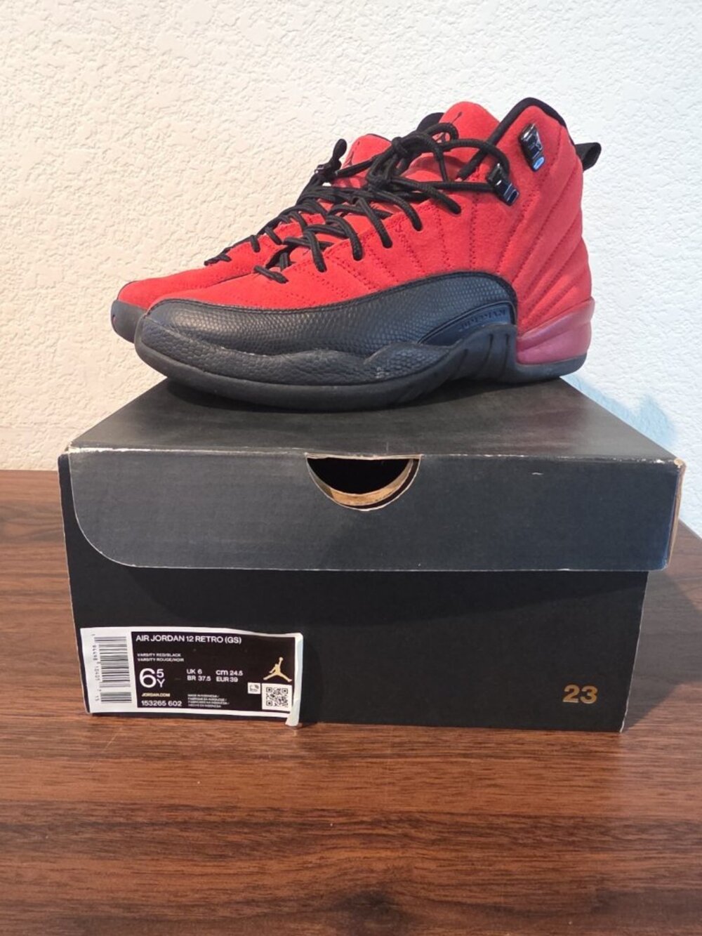 Nike Air Jordan 12 Retro GS Reverse Flu Game Varsity Red Black 153265-602...